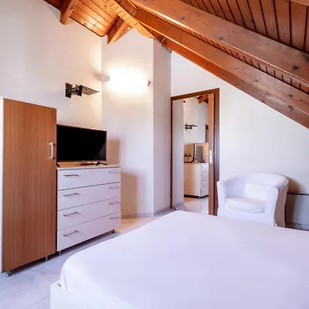 Marys House 2 Vakantiehuis Rhodes City