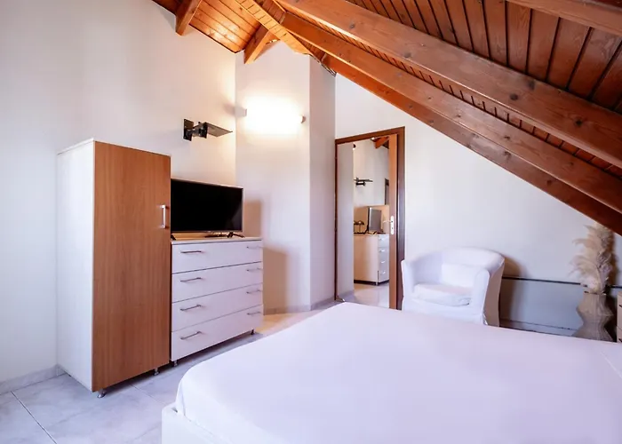 Marys House 2 بيت للعطل Rhodes City